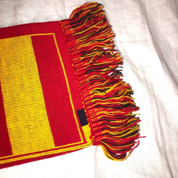 Spain “ESPANA” Scarf - Picture 11 of 11